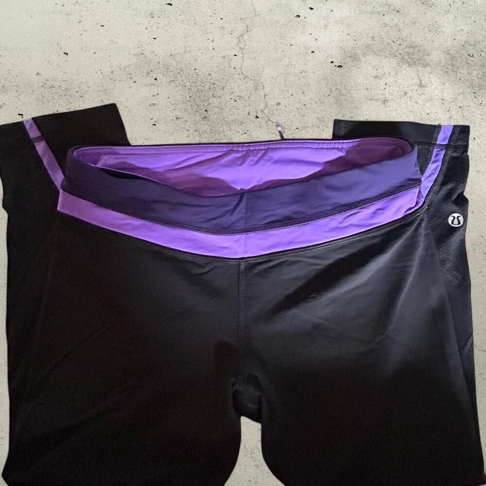 Lululemon Women's Black and Purple Leggings